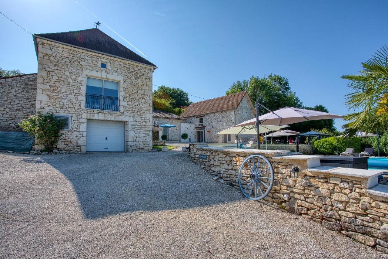 Domaine Des Pierres Blanches - Chambres D'Hotes Carlux Экстерьер фото